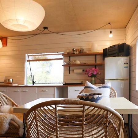 Boho Hill Apartment - Great Barrier Island Escape Okiwi Kültér fotó